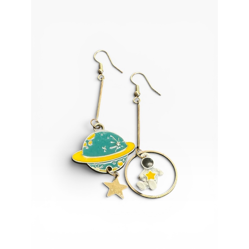 Astronaut‎ Planet Earrings Celestial Drop Dangle Quirky Fun